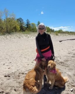 Bailey (in the pink scarf) and me, with Momma Bailey ❤️.